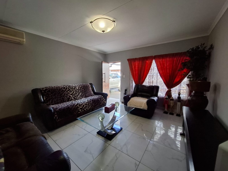 3 Bedroom Property for Sale in Protea Park North West